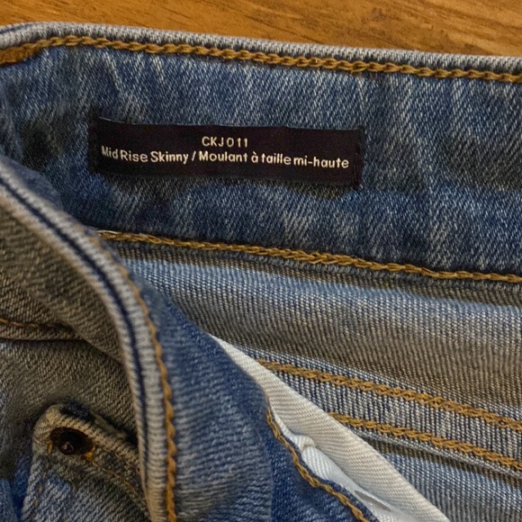 Calvin Klein Mid Rise Skinny Jeans with Faded Ends - Picture 4 of 6